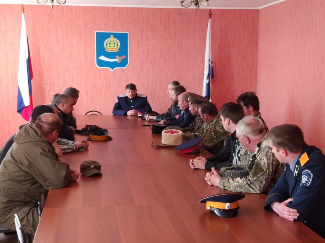 Продолжается встреча Николая Дьяконова с казаками в Астраханской области