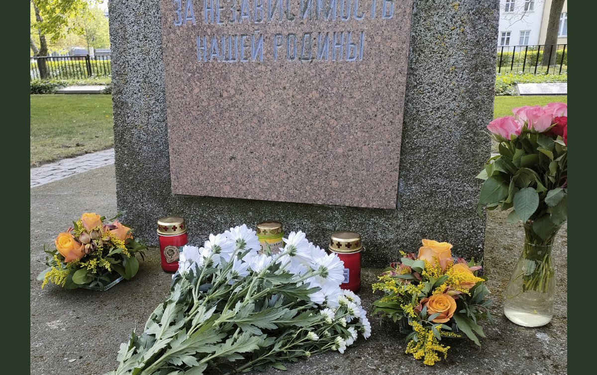 Казаки следят и ухаживают за воинскими захоронениями в Германии