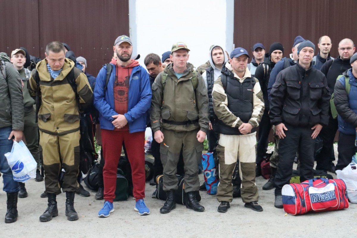 В г. Березовский Свердловской области провожали мобилизованных ребят
