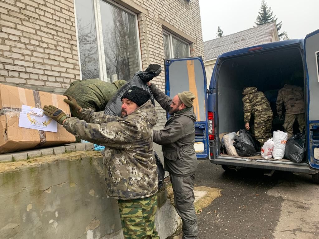 Отправка гуманитарного груза в военный госпиталь г. Луганска для раненых бойцов.