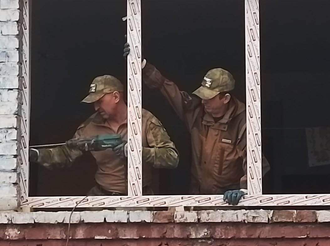Казаки продолжили ремонтные работы в Казачьем центре СКВРиЗ в Кузбассе