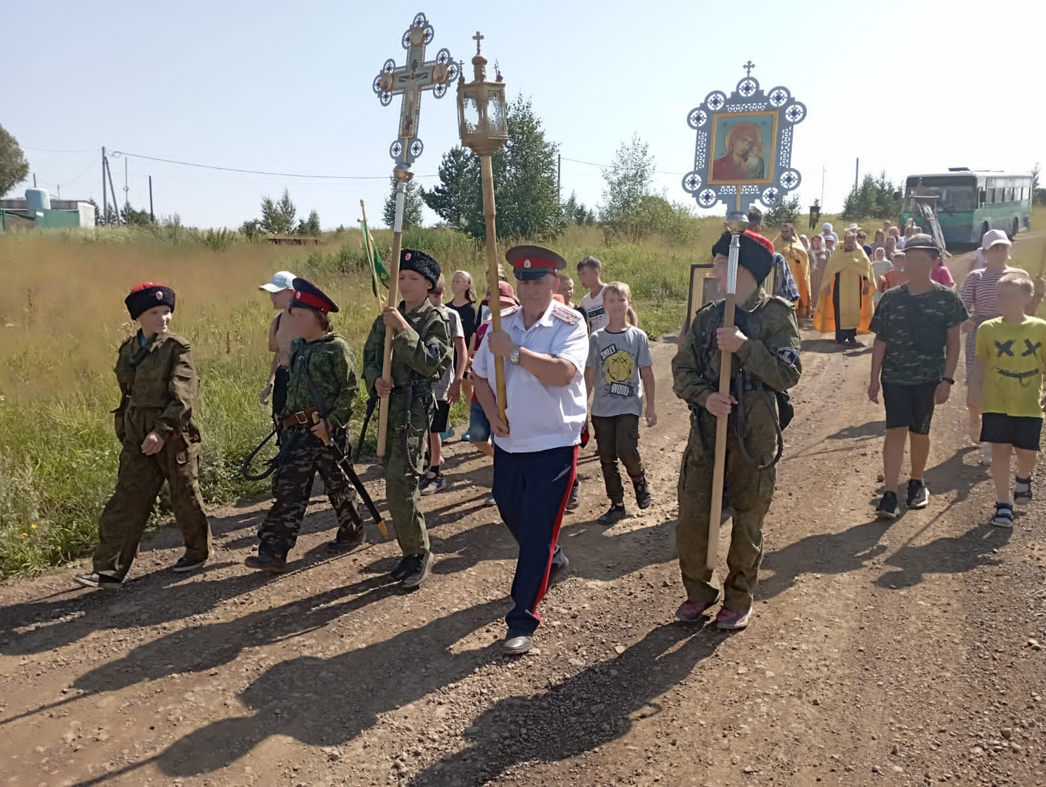 Кадеты РО СКВРиЗ в Кузбассе приняли участие в праздничных мероприятиях