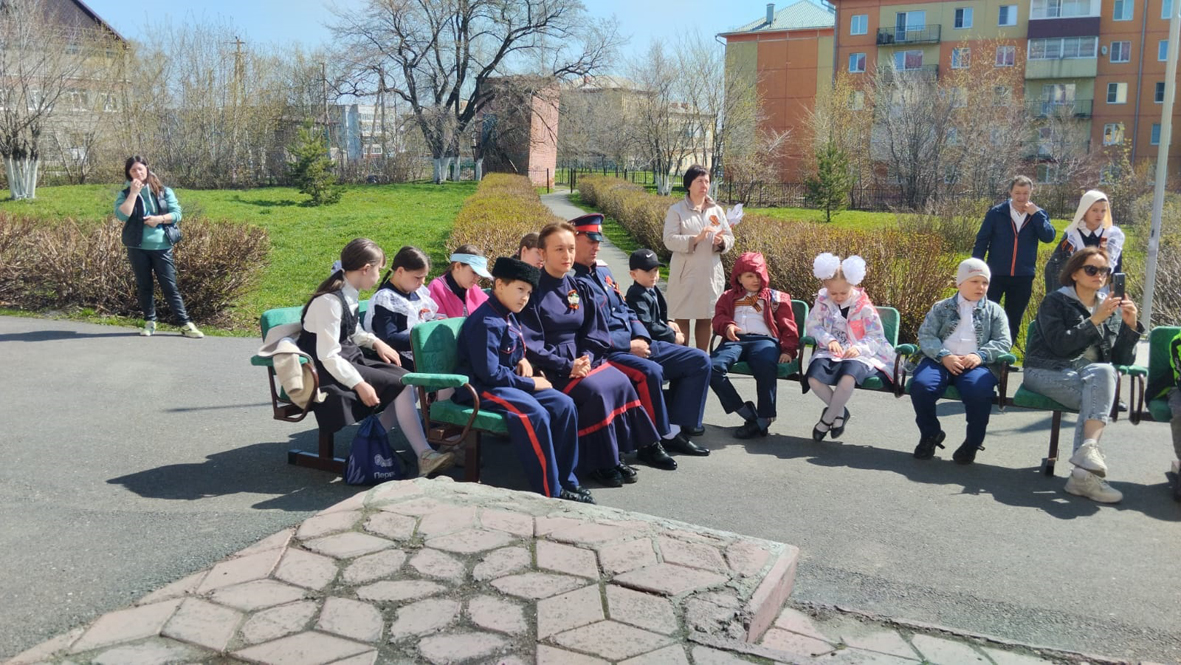 Казаки СКВРиЗ в Кузбассе посетили концерт в День Победы