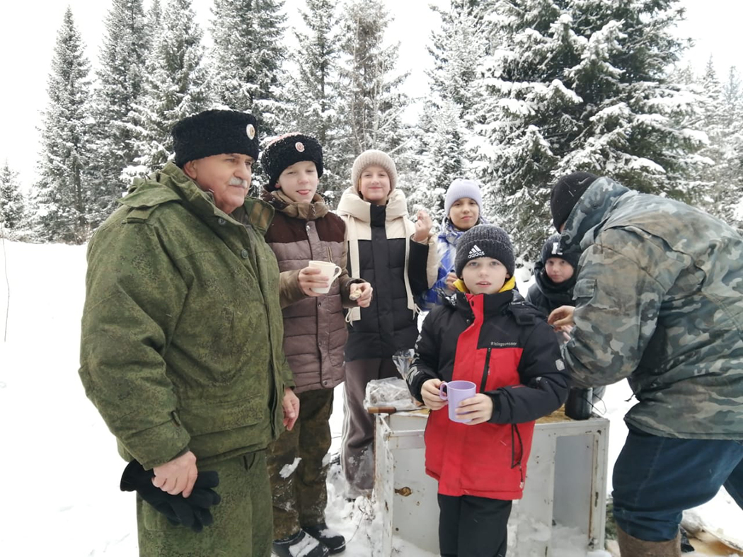 Кадеты СКВРиЗ в Кузбассе сходили в зимний однодневный  поход