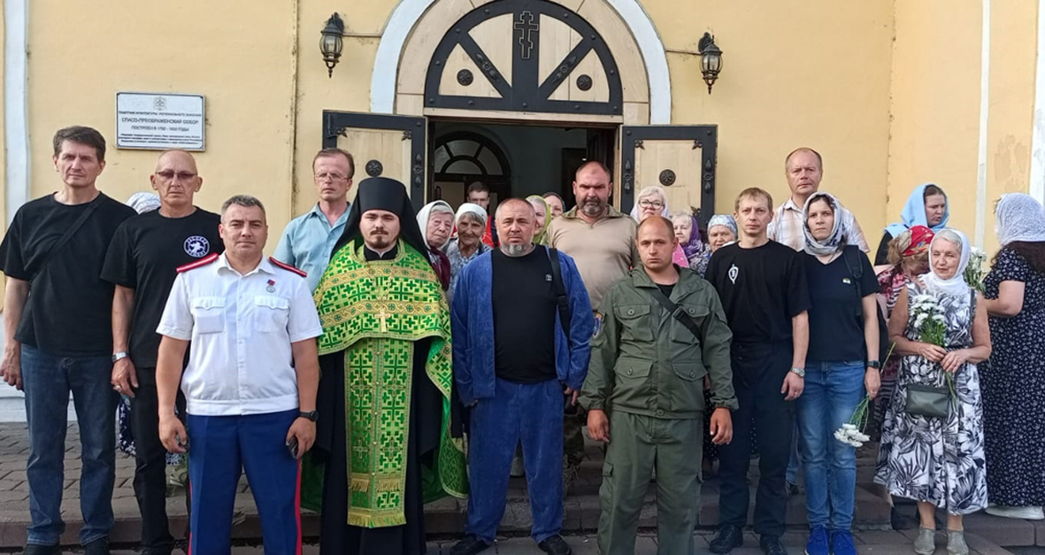 Казаки СКВРиЗ обеспечили безопасность пребывания ковчега с  частью мощей блаженной старицы Матроны Московской в Новокузнецке