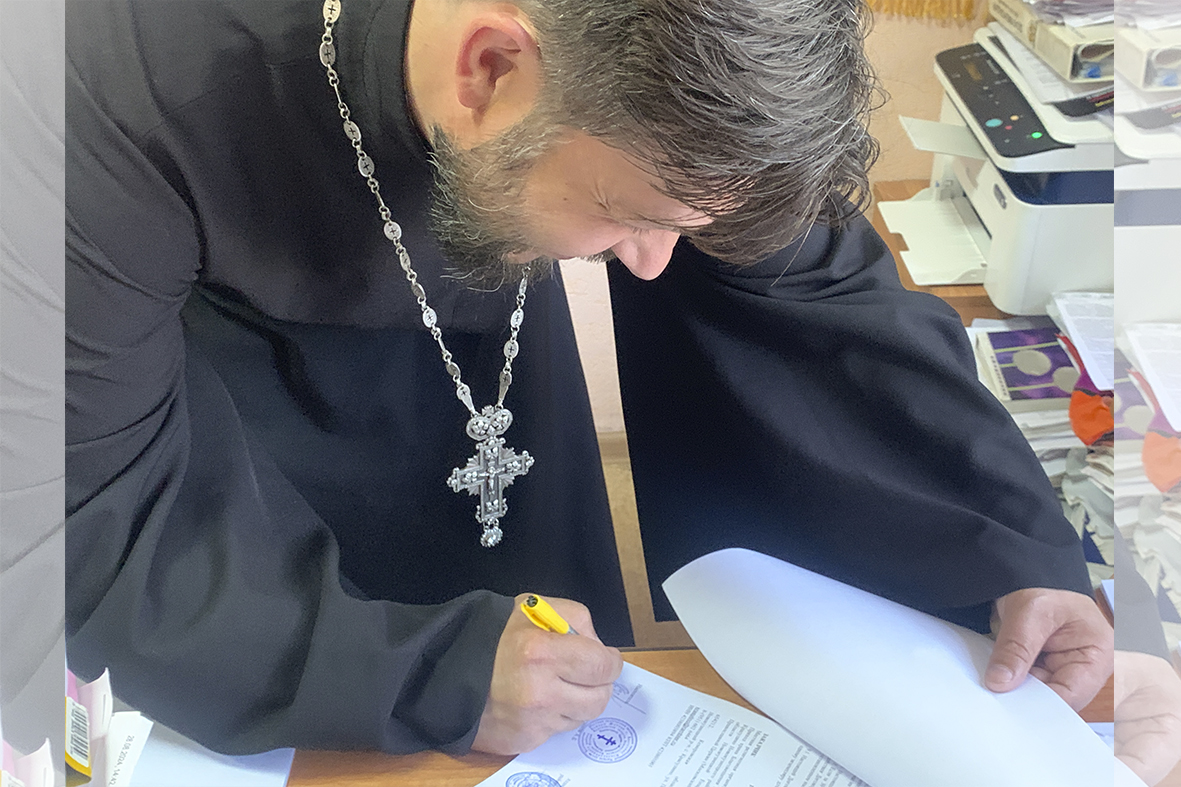Приходы 4-го Новокузнецкого благочиния подписали соглашение с казаками СКВРиЗ